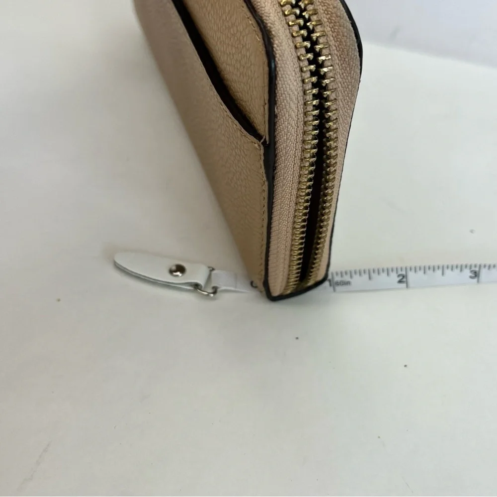 Coach Long Zip Around Accordion Wallet Tan Taupe Pebbled Leather Gold Hardware